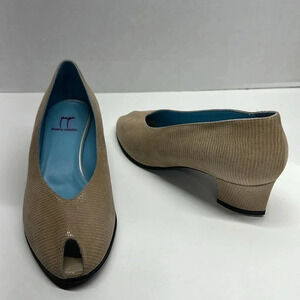 Thierry Rabotin High Heel Shoes Pumps Peep Toe Suede Light Tan Brown Size 38 7.5